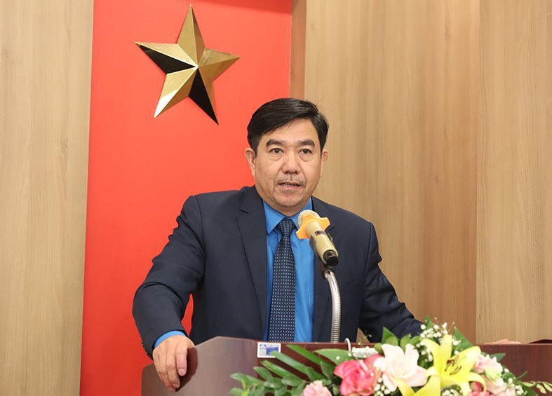 doan ket thong nhat 4
