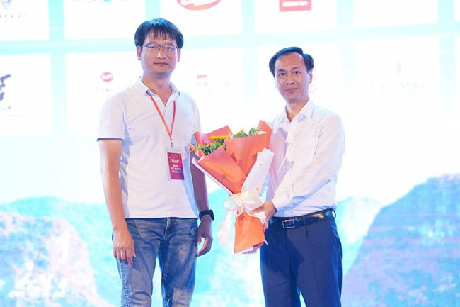 Agribank dong hanh cung Giai chay VnExpress Marathon Amazing 2