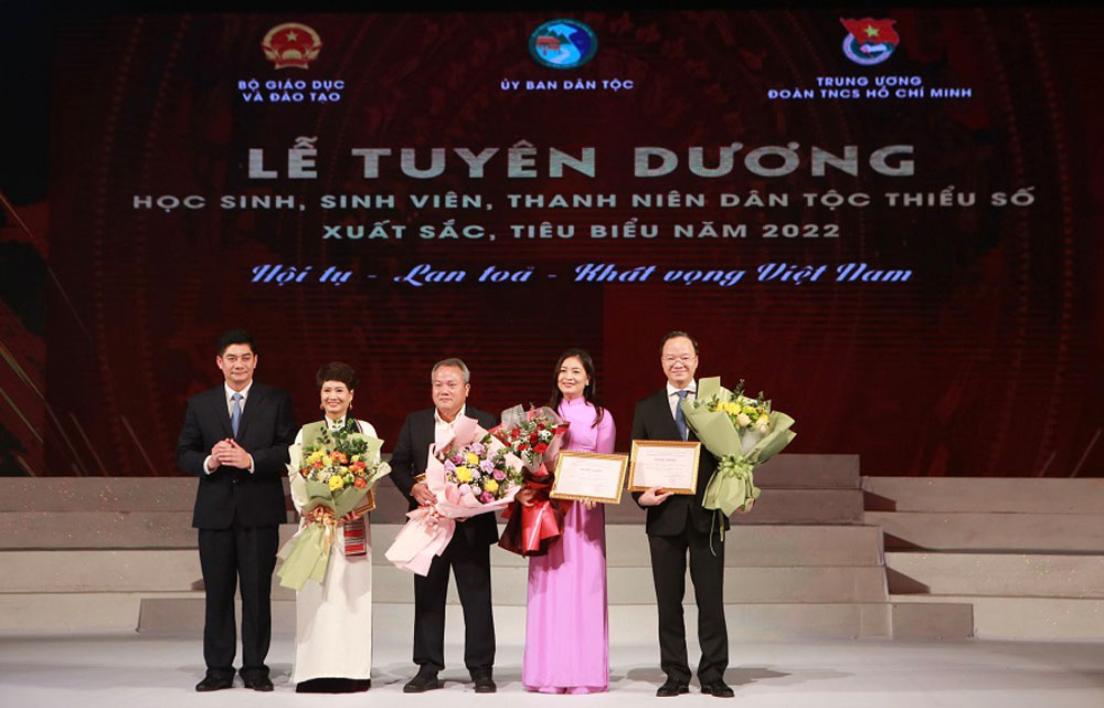 Agribank dong hanh cung chuong trinh duong den uoc mo 3