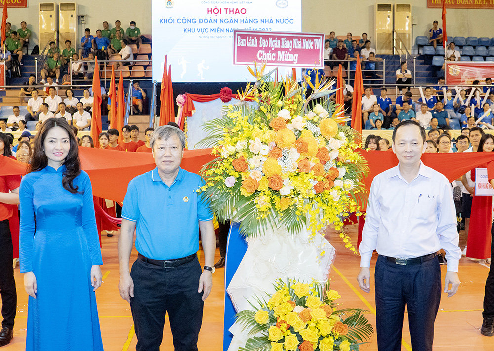 Hoi thao khoi Cong doan Ngan hang Nha nuoc1000