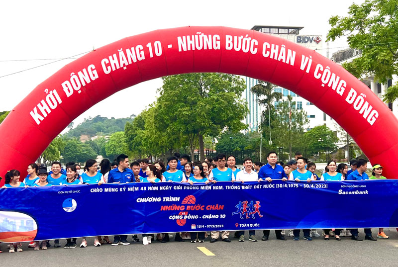 Sacombank khoi dong chang 10 nhung buoc chan 2