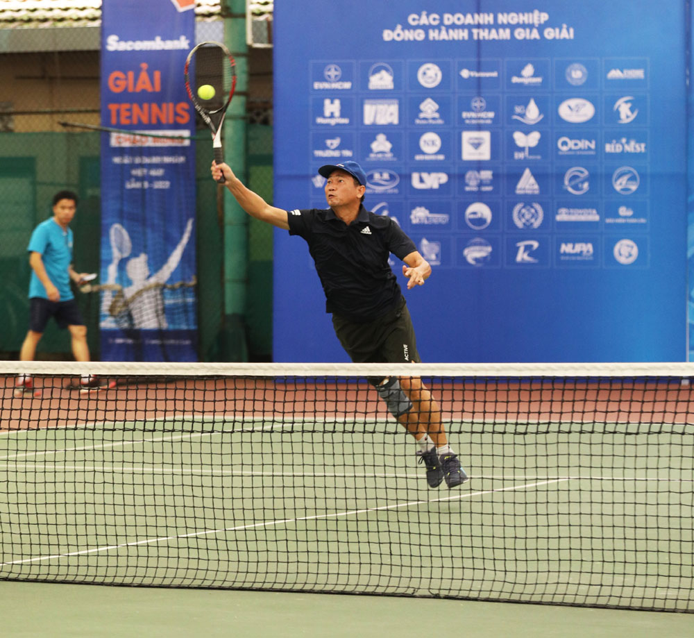 Sacombank to chuc Giai tennis chao mung ngay Doanh nhan 3