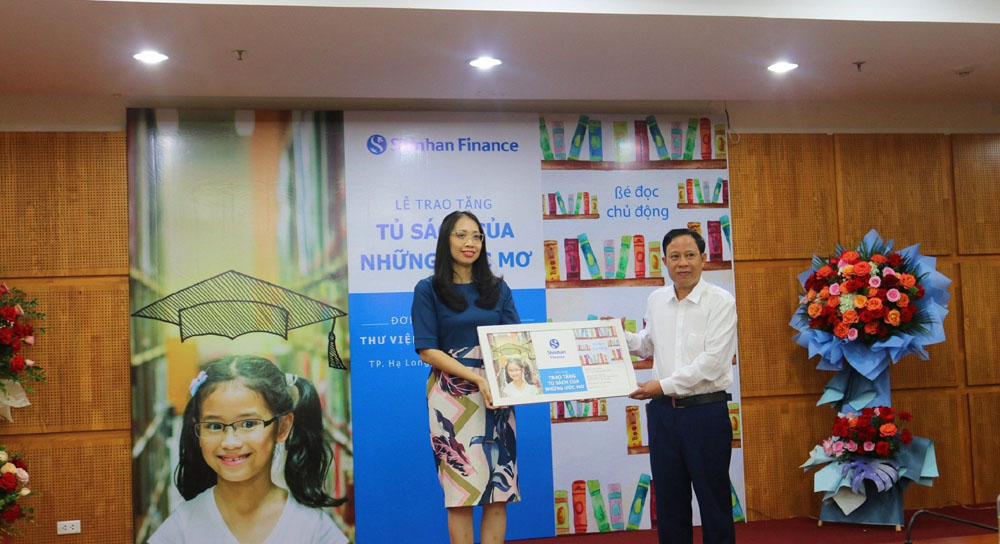 Shinhan Finance trao tang Tu sach cua nhung uoc mo 3