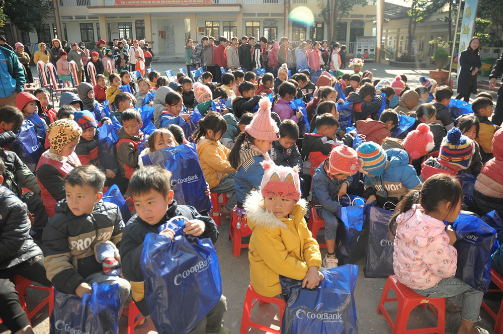 co opbank mang sac xuan len vung cao bien gioi3