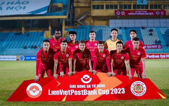 Khai mạc Giải bóng đá Tứ Hùng LienVietPostBank Cup 2023