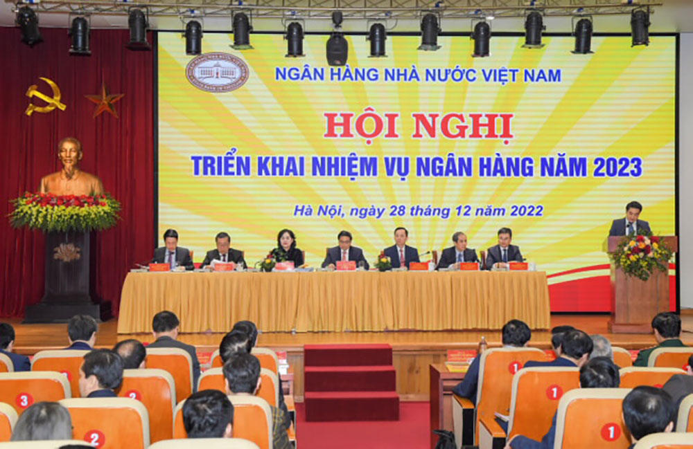 phat dong phong trao thi dua hoan thanh xuat sac nhiem vu nganh ngan hang nam 20231