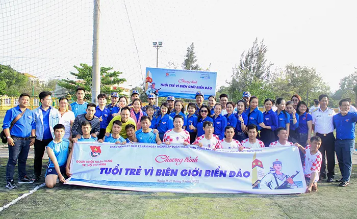 saigonbank tham gia chuong trinh tuoi tre vi bien gioi bien dao8
