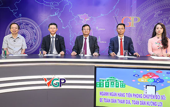 Ngân hàng chuyển đổi số mang nhiều lợi ích cho người dân